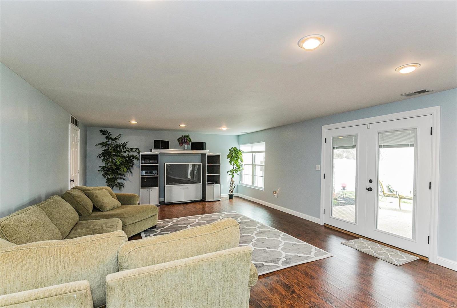 5301 Patterson Road St. Louis, MO 63129 - Photo 53 of 98 Gallery Image 53