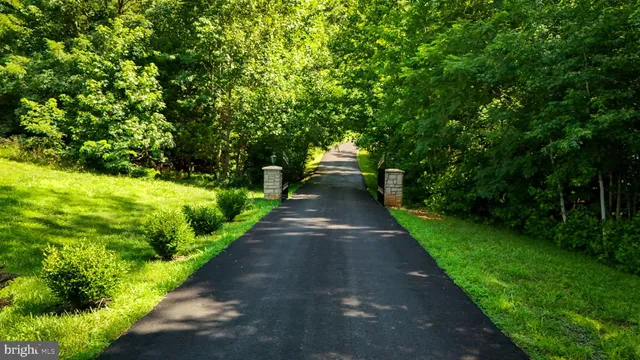 $949,000 | 21 Wentworth Drive, Fredericksburg, VA 22406