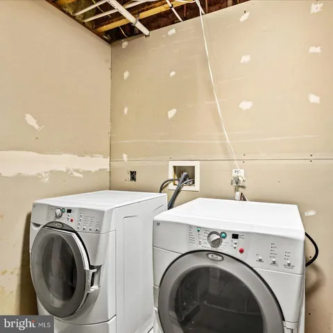 $949,000 | 21 Wentworth Drive, Fredericksburg, VA 22406