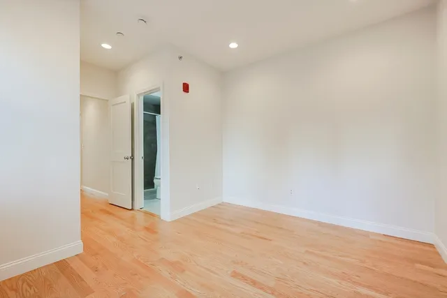 $3,100 | 375 Dorchester Street, Unit 2, Boston, MA 02127