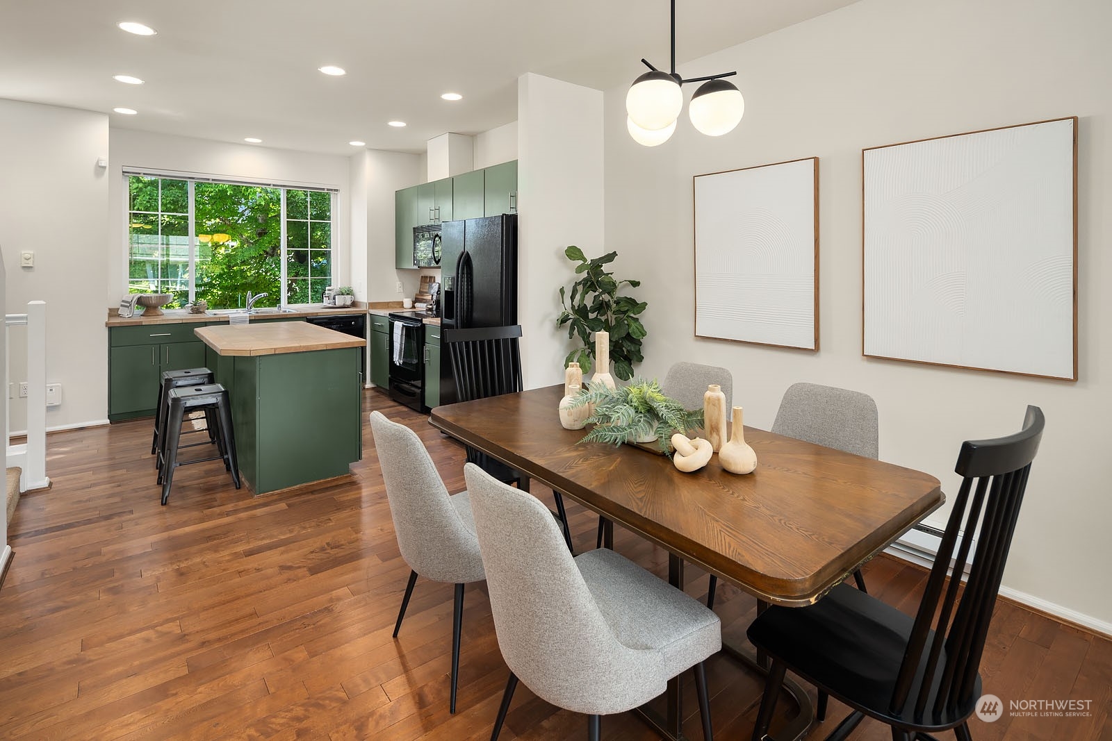 2802 Southwest Morgan Street Seattle, WA 98126 - Photo 10 of 36 Gallery Image 10