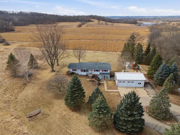 $565,000 | 497 Sugar Hill Road, Brooklyn, WI 53521