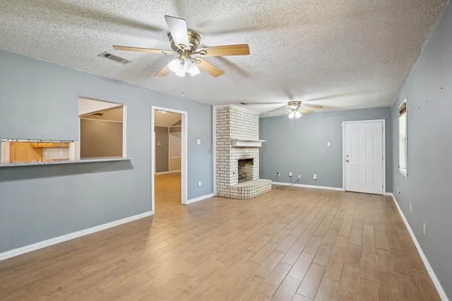 $267,000 | 1113 Southeast 2nd Street, Grand Prairie, TX 75051