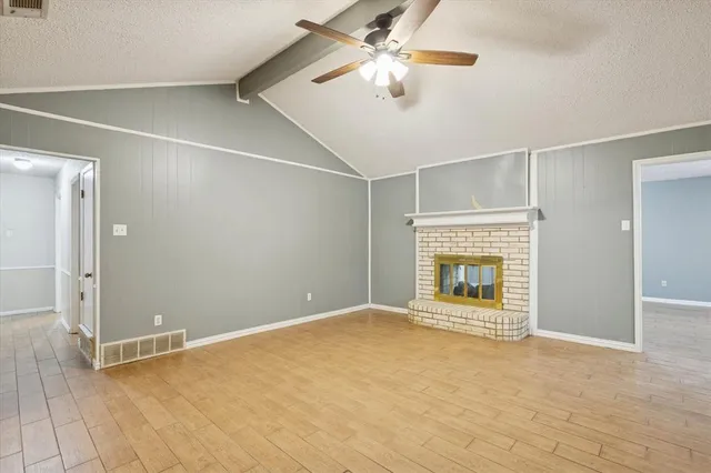 $267,000 | 1113 Southeast 2nd Street, Grand Prairie, TX 75051