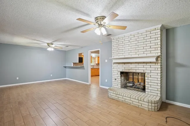 $267,000 | 1113 Southeast 2nd Street, Grand Prairie, TX 75051