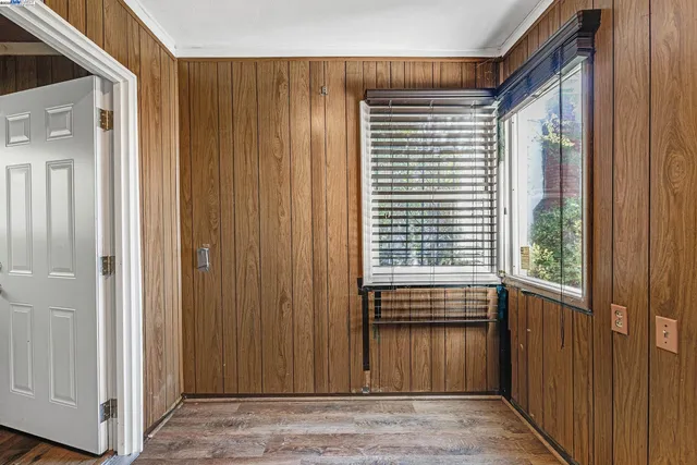 a view of front door with a door