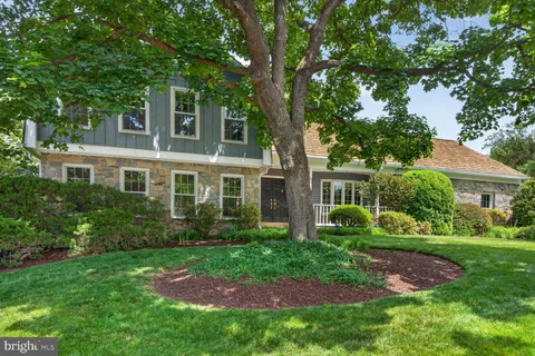 $1,699,900 | 6354 Chowning Place, McLean, VA 22101