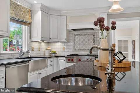 $1,699,900 | 6354 Chowning Place, McLean, VA 22101
