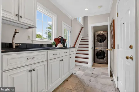 $1,699,900 | 6354 Chowning Place, McLean, VA 22101