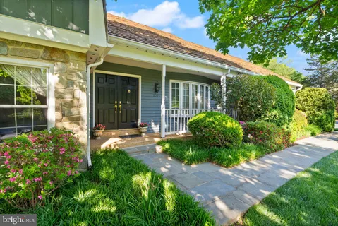 $1,699,900 | 6354 Chowning Place, McLean, VA 22101