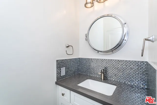 $9,500 | 1541 Selma Drive, Los Angeles, CA 90046