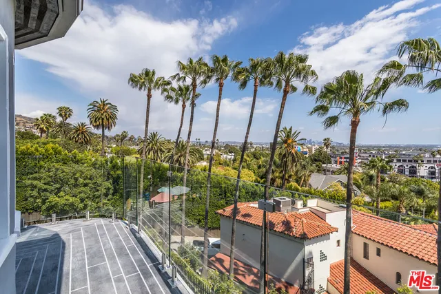 $9,500 | 1541 Selma Drive, Los Angeles, CA 90046