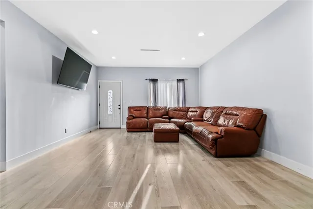 $1,075,000 | 8436 Amboy Avenue, Sun Valley, CA 91352