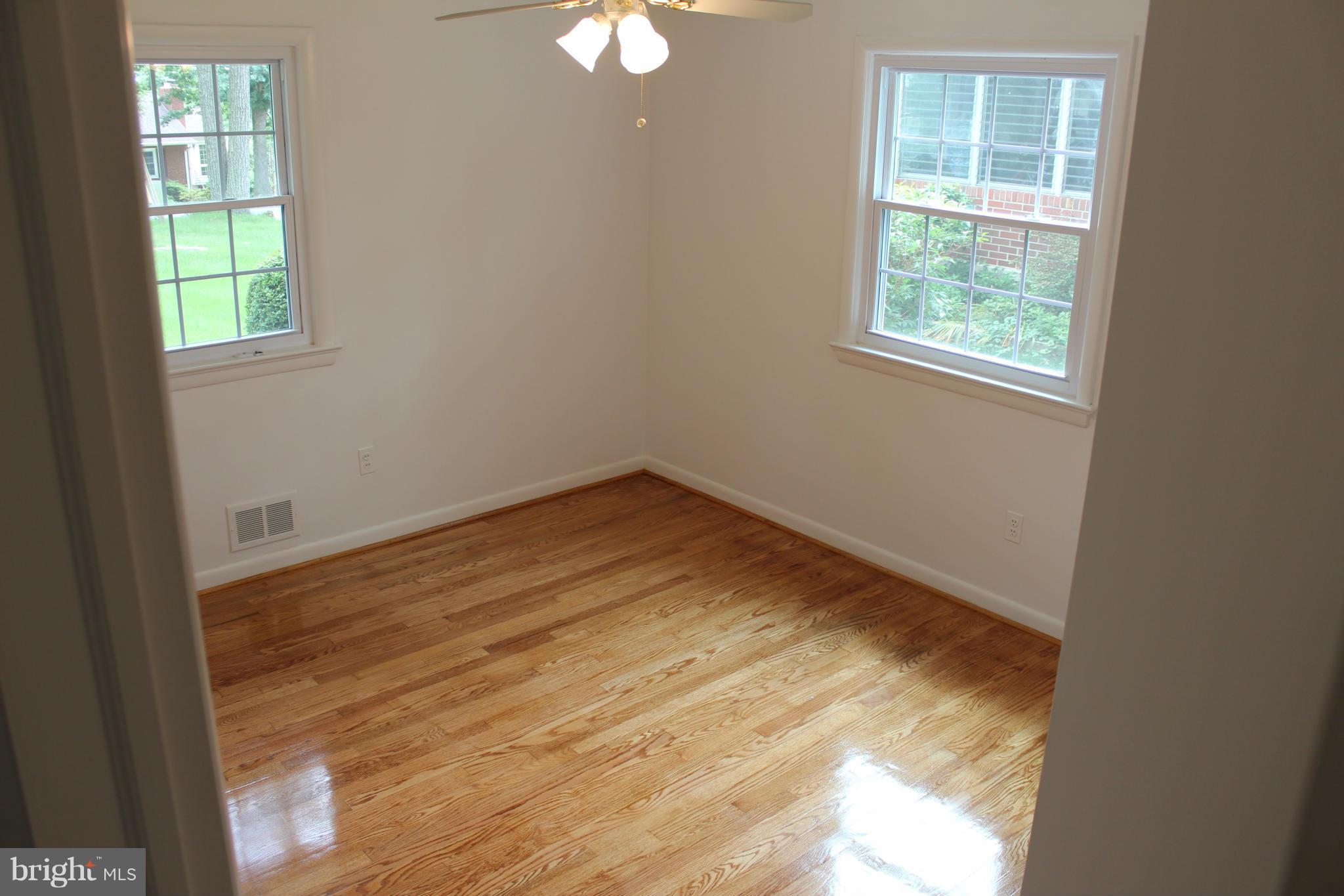 10122 Riggs Road Adelphi, MD 20783 - Photo 19 of 27 Bedroom