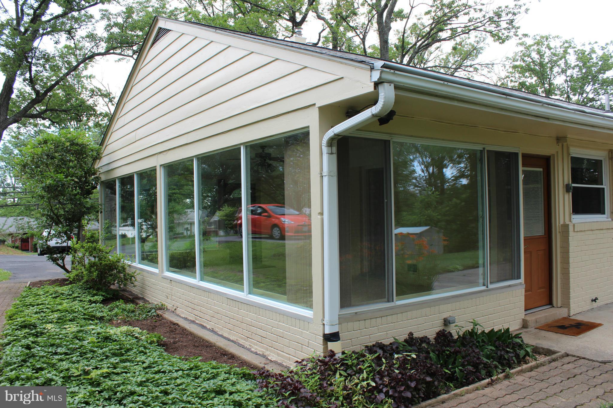10122 Riggs Road Adelphi, MD 20783 - Photo 4 of 27 Exterior (General)