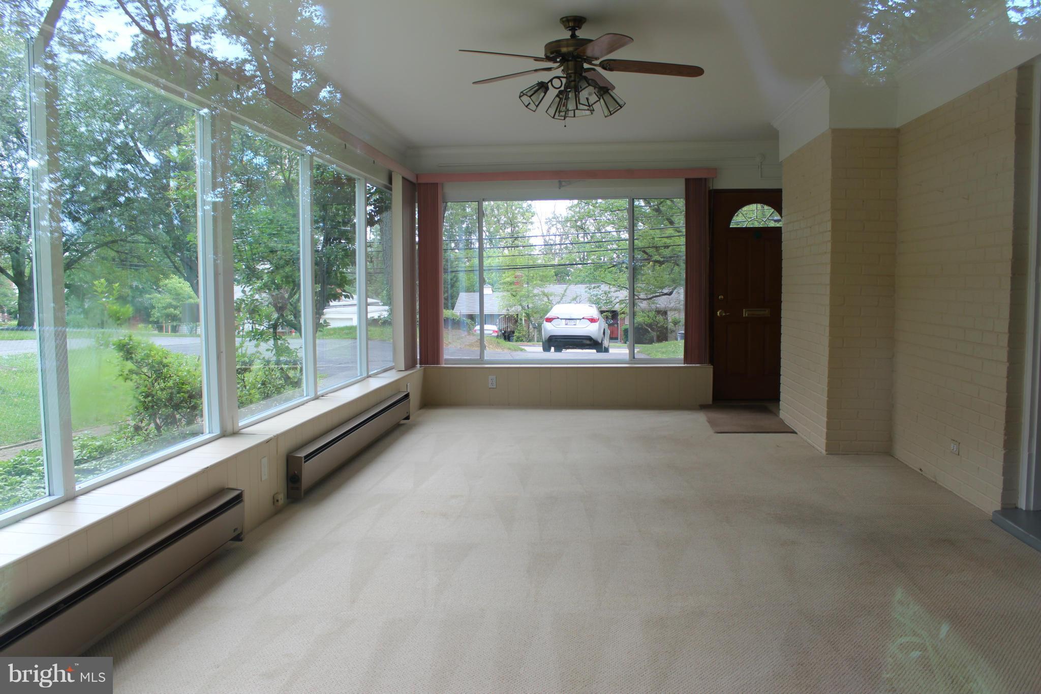 10122 Riggs Road Adelphi, MD 20783 - Photo 6 of 27 Family Room