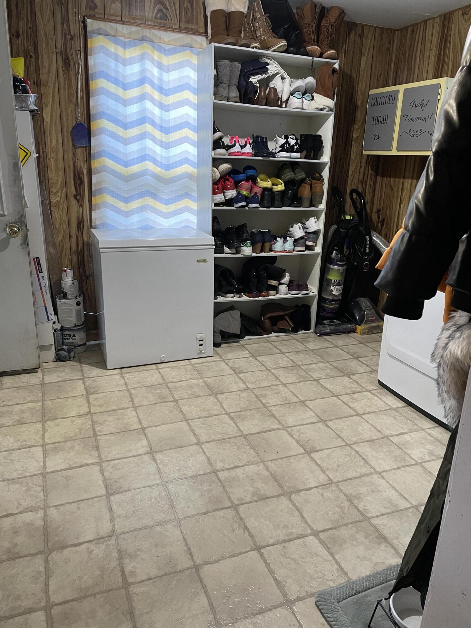3555 Cloverville Road Fruitport, MI 49415 - Photo 15 of 36 317C3A7A-AFE6-4683-8796-79C8AF6CB253