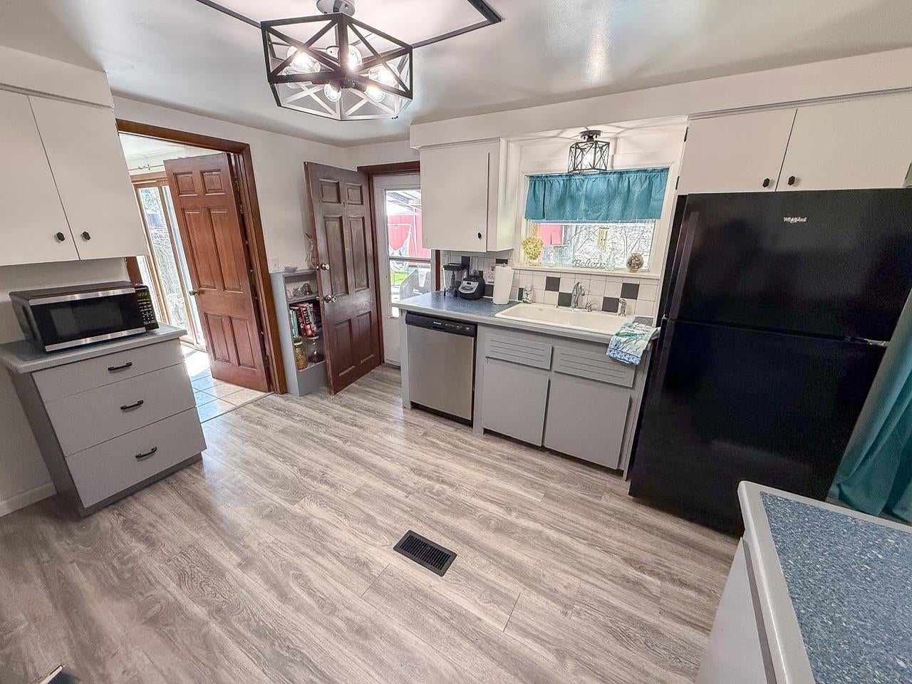 4121 West Shaffer Road Coleman, MI 48618 - Photo 11 of 36 Gallery Image 11
