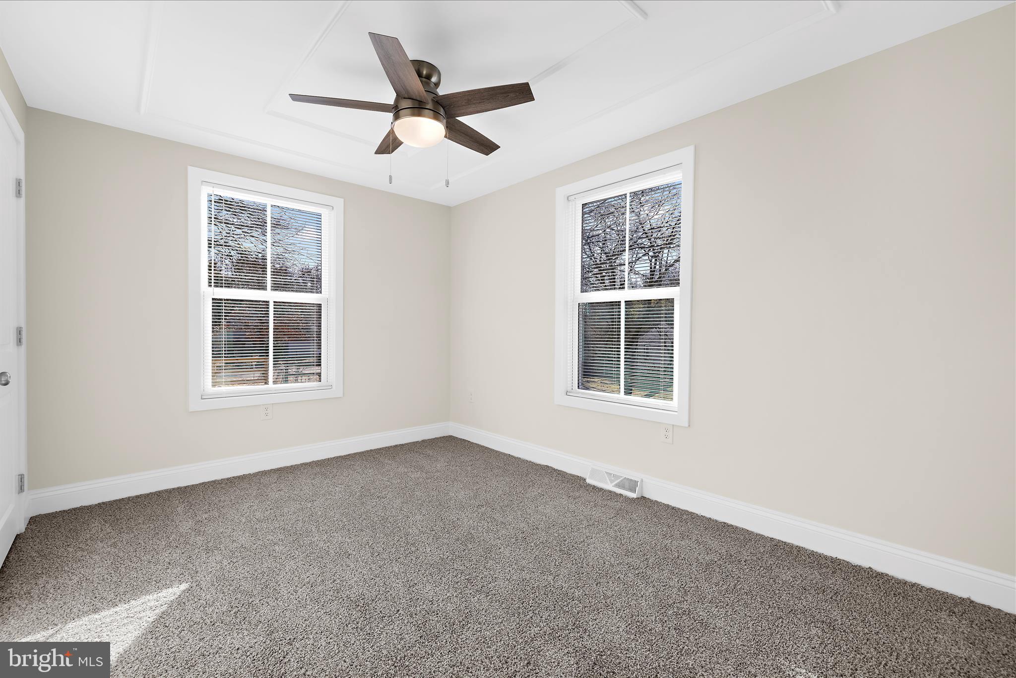 7815 E Road Pasadena, MD 21122 - Photo 26 of 40