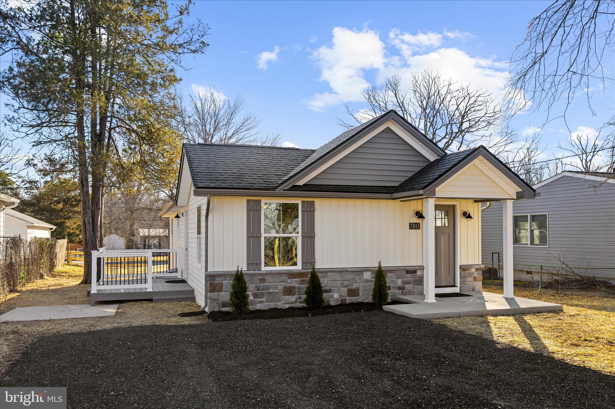 7815 E Road Pasadena, MD 21122 - Photo 4 of 40