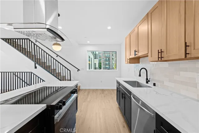 $3,395,000 | 1340 North Kingsley Drive, Los Angeles, CA 90027