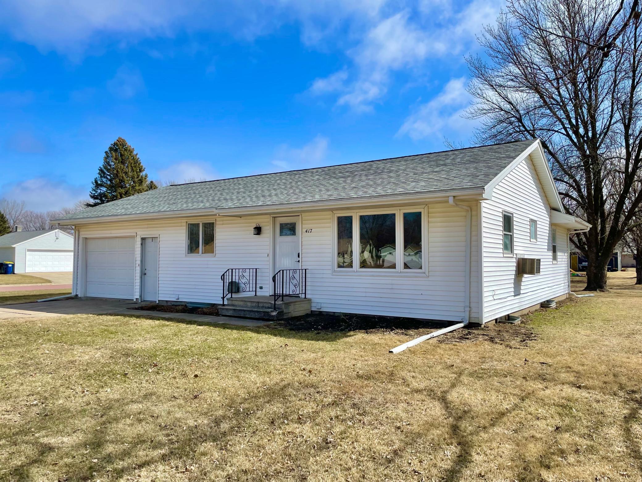417 North Jackson Avenue Springfield, MN 56087 - Photo 1 of 1 Gallery Image 1