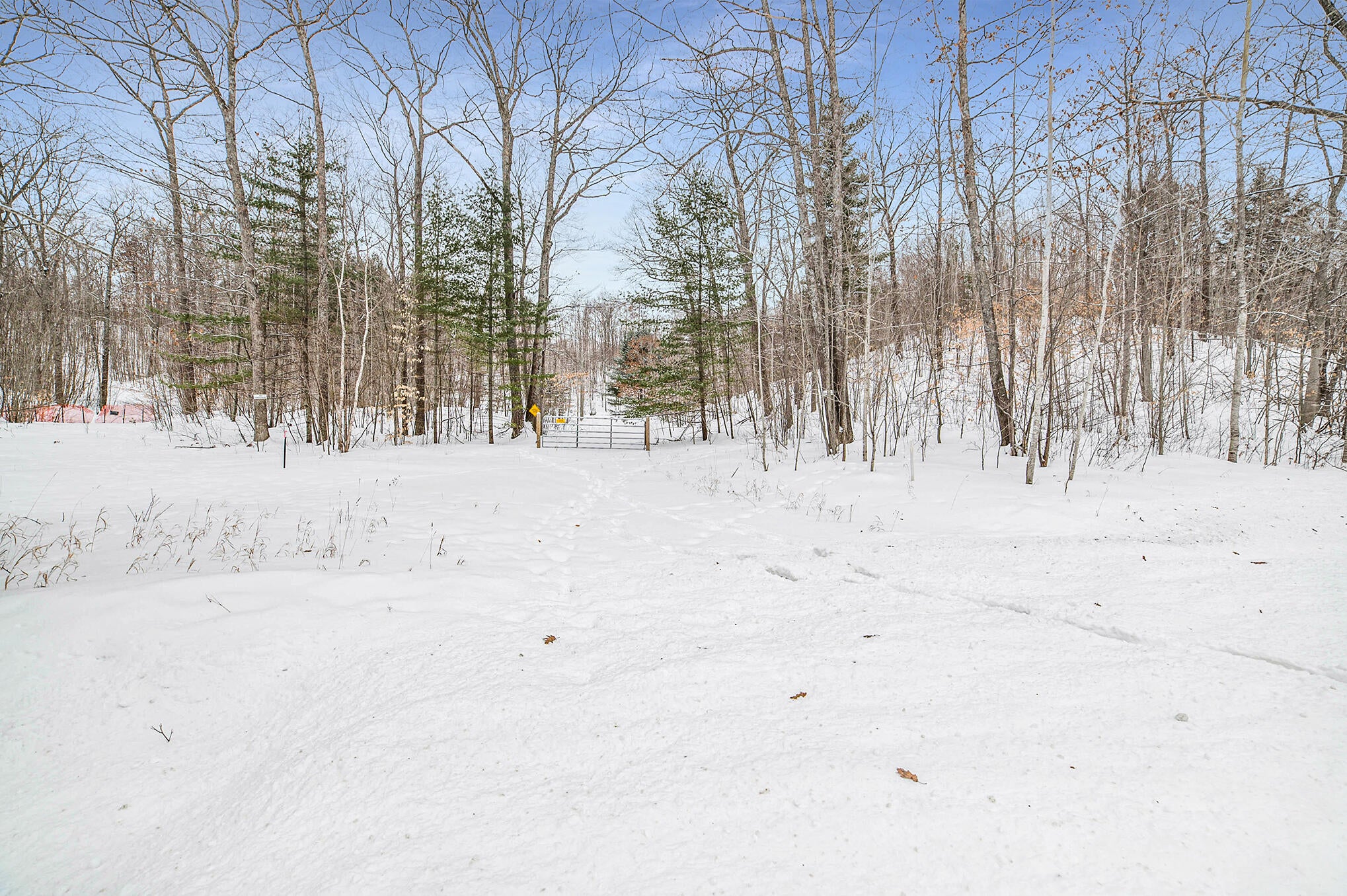 2903 Bennett Road Cheboygan, MI 49721 - Photo 10 of 117 Gallery Image 10
