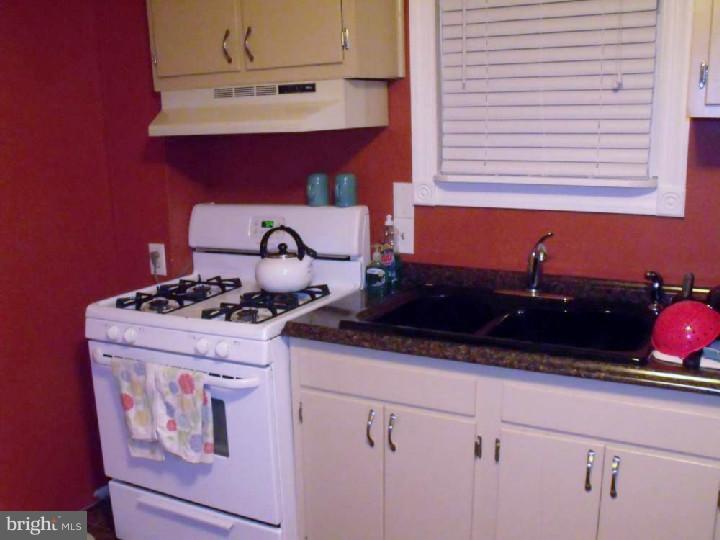 218 Filmore Street Riverside, NJ 08075 - Photo 9 of 18