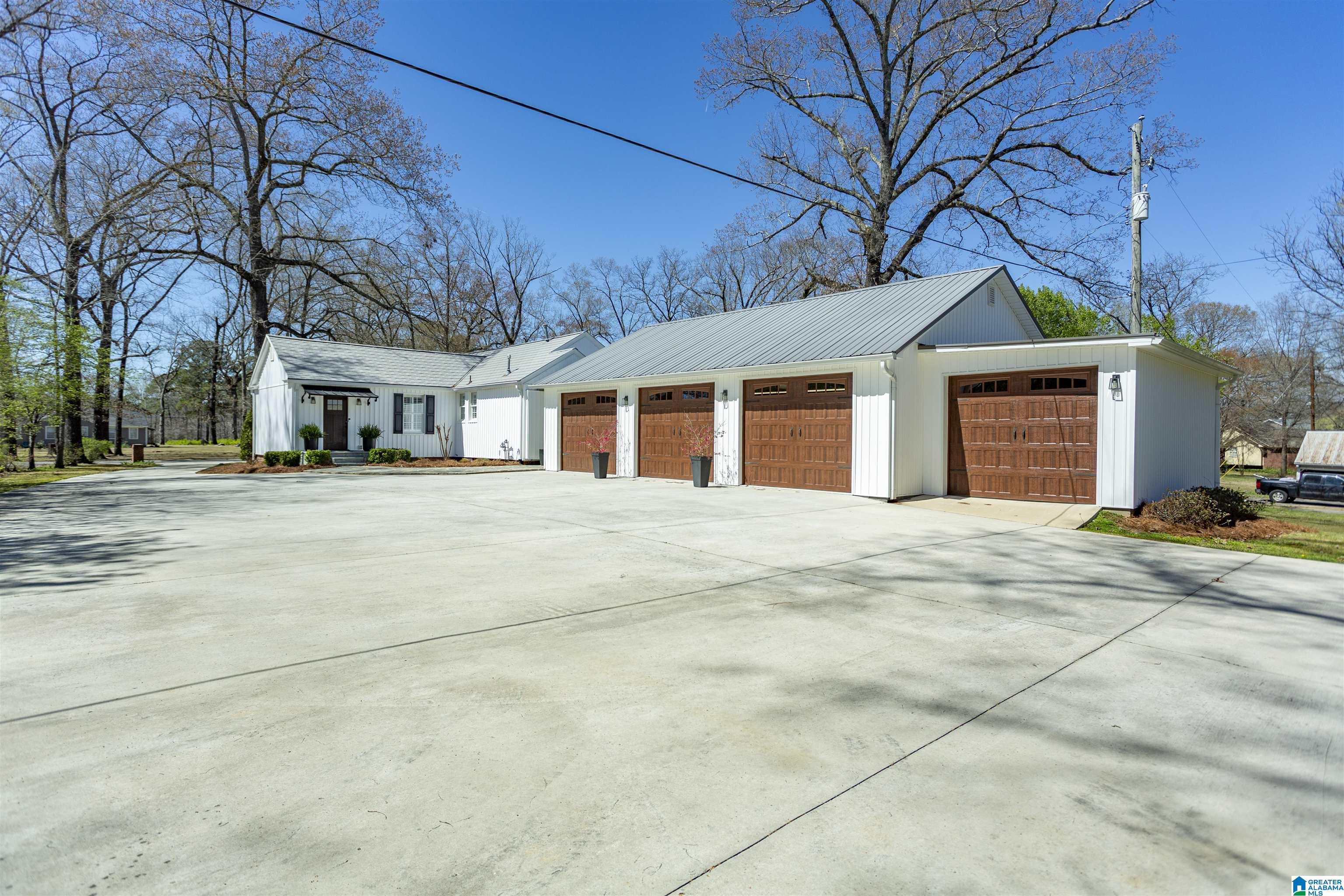 5449 Sutherland Road Mount Olive, AL 35117 - Photo 3 of 69