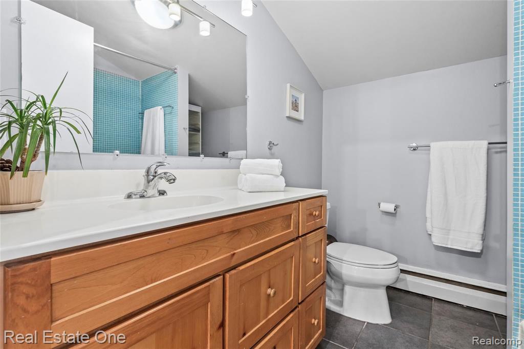29630 Sugar Spring Road Farmington Hills, MI 48334 - Photo 42 of 55