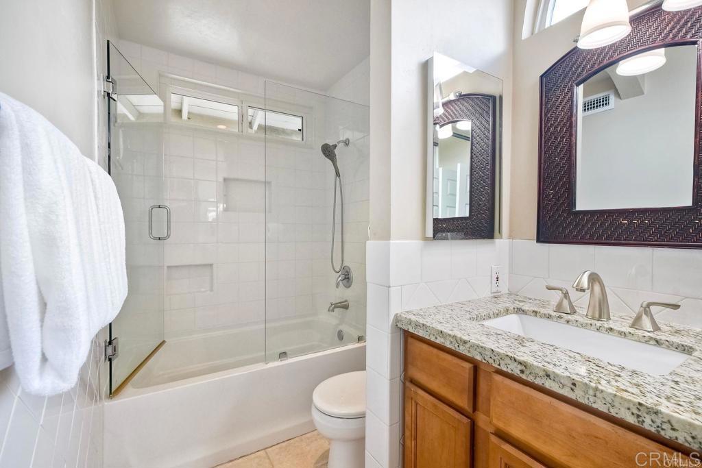 1035 Bridle Path Way Oceanside, CA 92057 - Photo 16 of 36