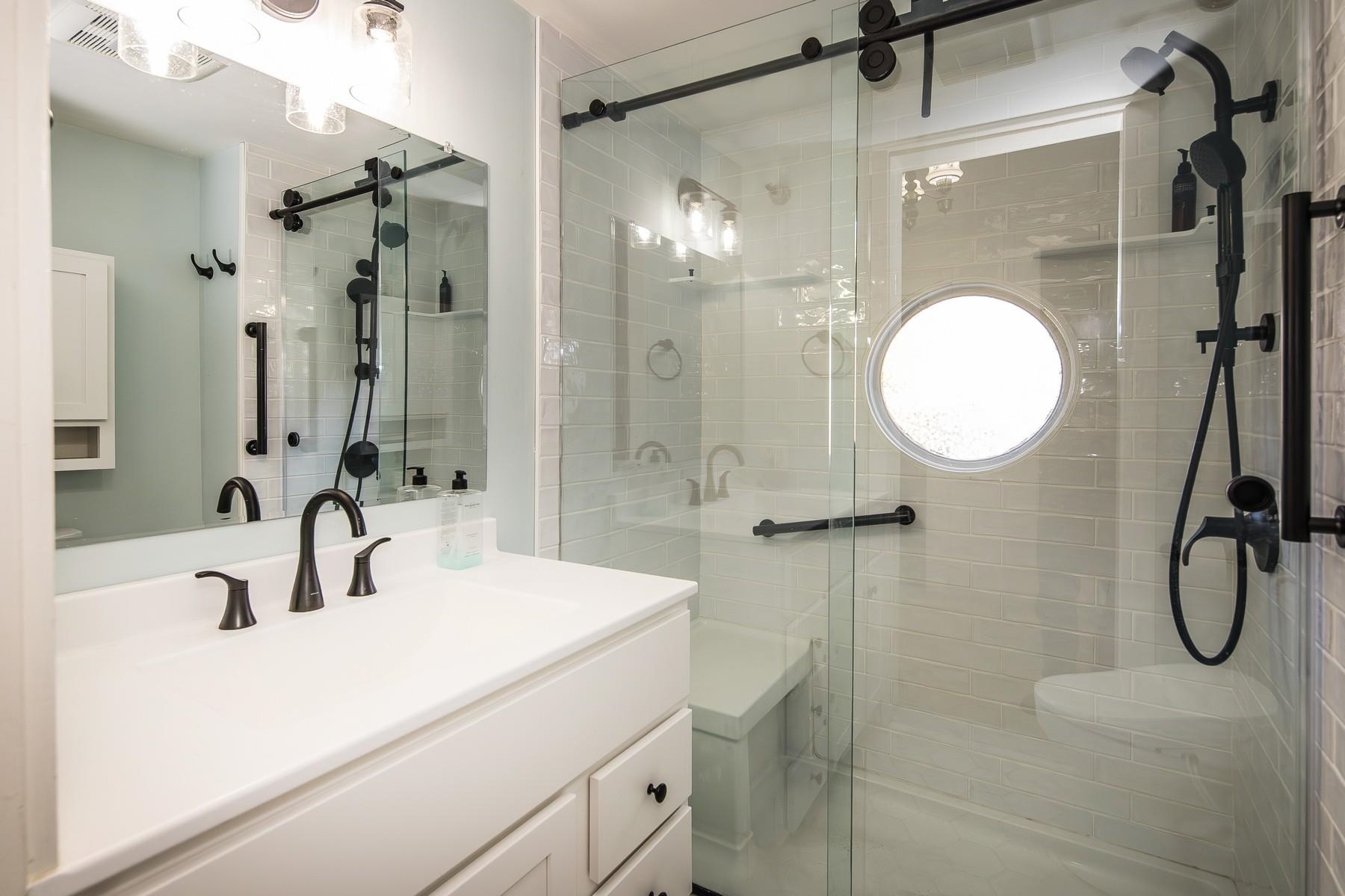 79 Pine Street, Unit K4 Rutland, VT 05701 - Photo 5 of 18