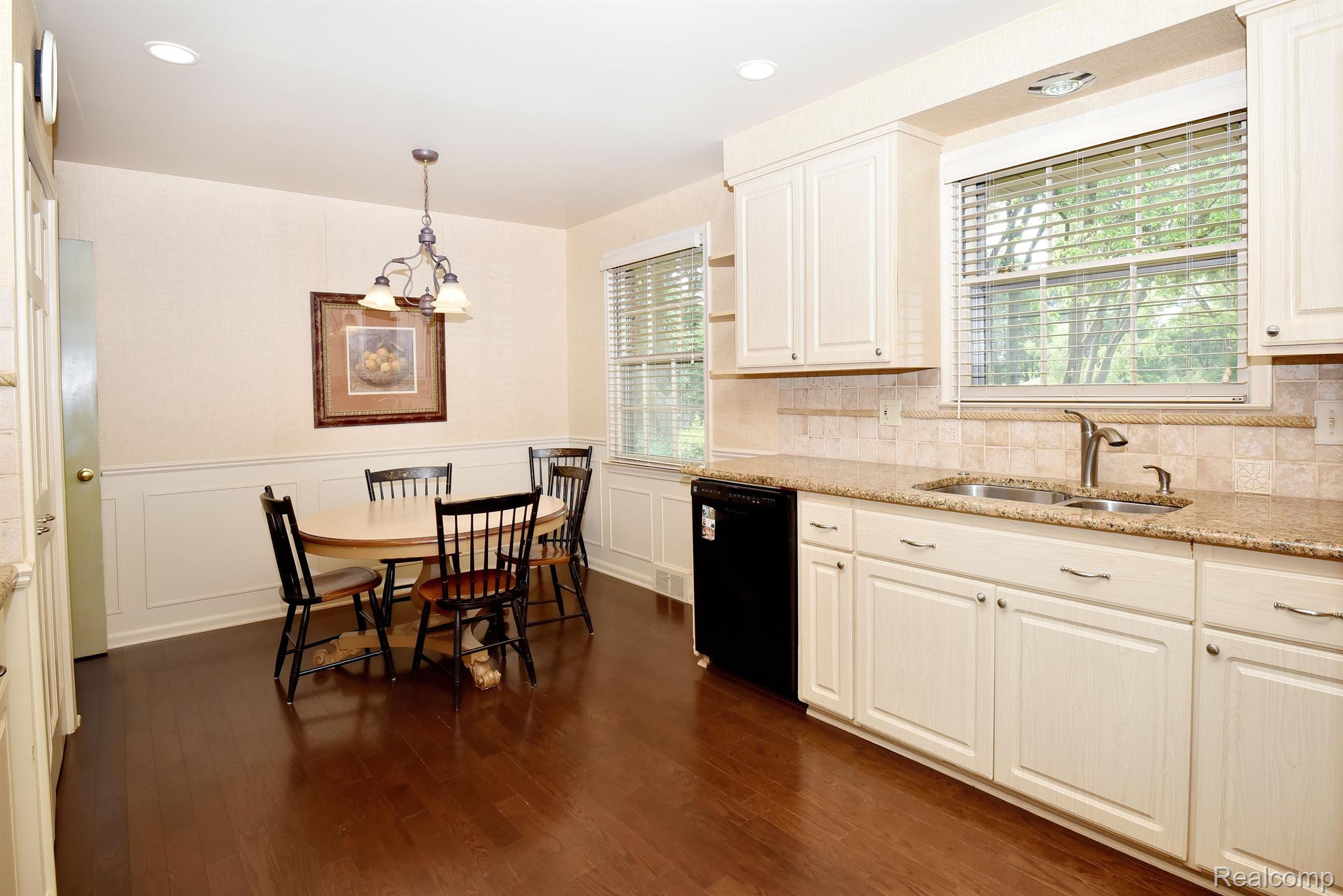 1010 Rock Spring Road Bloomfield Hills, MI 48304 - Photo 13 of 45 Gallery Image 13