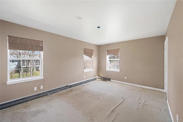 $399,900 | 42 Autumn Drive, Poughkeepsie, NY 12603