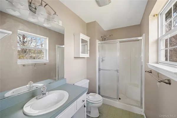 $399,900 | 42 Autumn Drive, Poughkeepsie, NY 12603