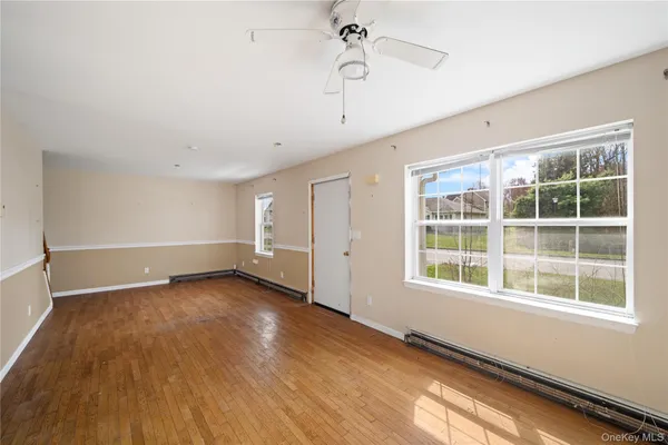 $399,900 | 42 Autumn Drive, Poughkeepsie, NY 12603