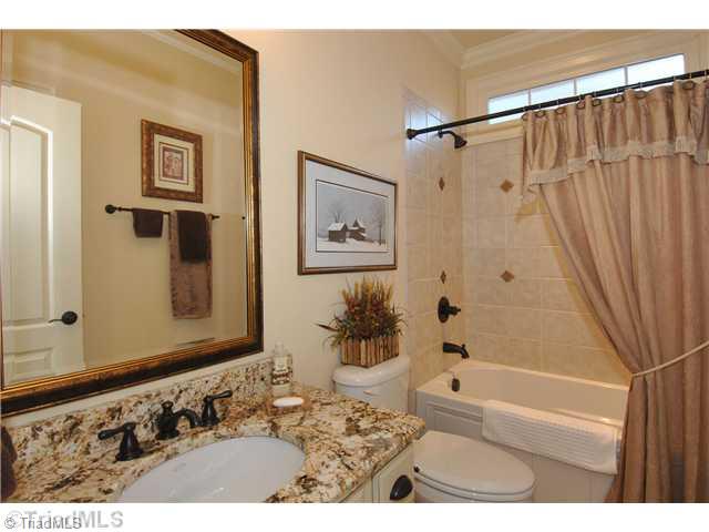 122 Sycamore Ridge Drive Bermuda Run, NC 27006 - Photo 11 of 16 Bath.