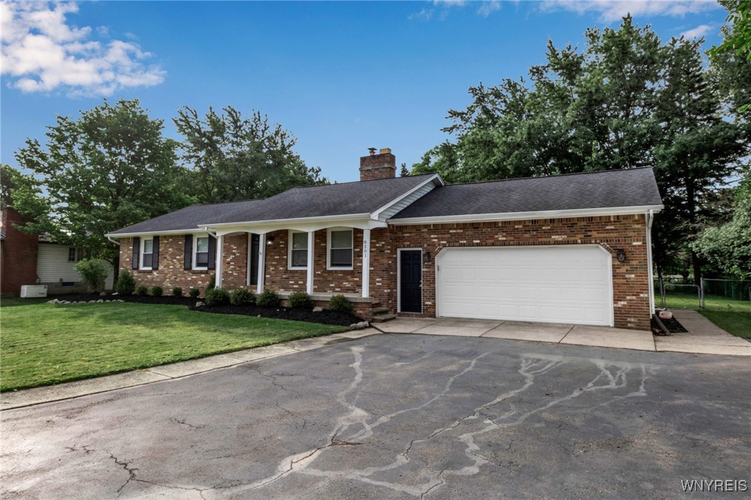 8201 Greiner Road Clarence, NY 14221 - Photo 1 of 32