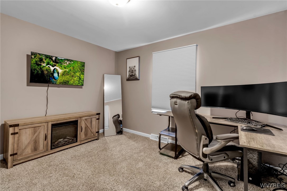 8201 Greiner Road Clarence, NY 14221 - Photo 25 of 32