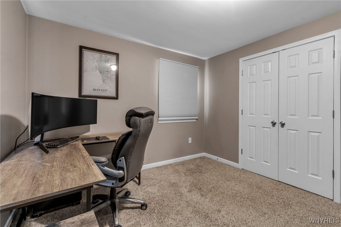 8201 Greiner Road Clarence, NY 14221 - Photo 26 of 32