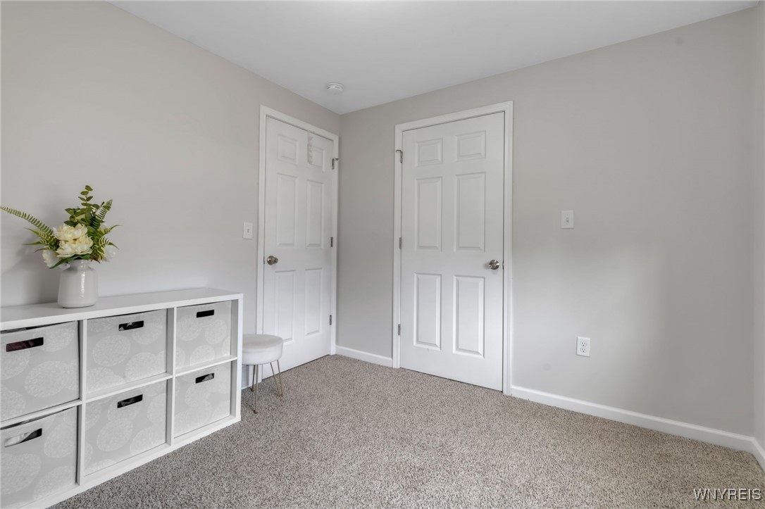 8201 Greiner Road Clarence, NY 14221 - Photo 30 of 32