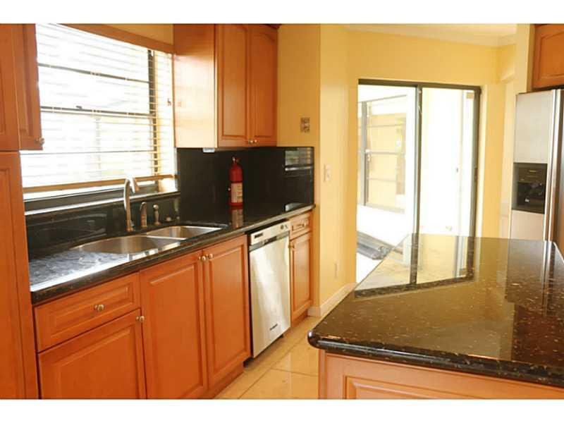 22380 Ensenada Way Boca Raton, FL 33433 - Photo 13 of 26 Kitchen