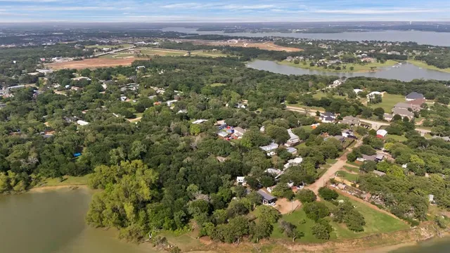 $149,900 | 451 Shadyoaks Lane, Little Elm, TX 75068