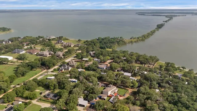 $149,900 | 451 Shadyoaks Lane, Little Elm, TX 75068