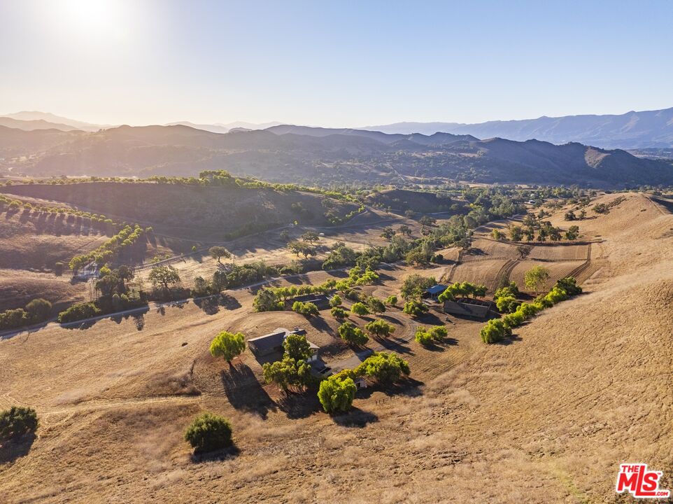 1959 Rambling Oaks Road Santa Ynez, CA 93460 - Photo 3 of 42 Gallery Image 3