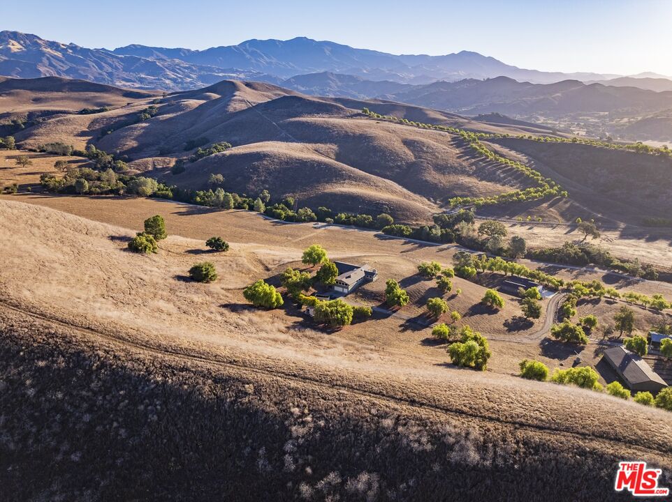 1959 Rambling Oaks Road Santa Ynez, CA 93460 - Photo 5 of 42 Gallery Image 5