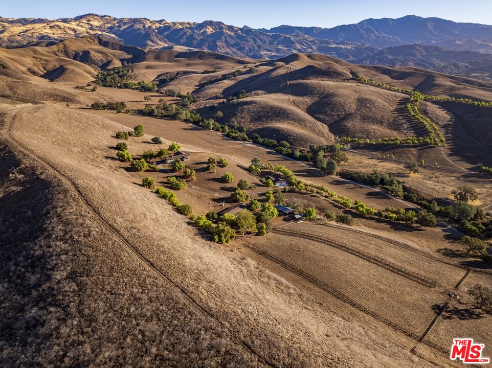1959 Rambling Oaks Road Santa Ynez, CA 93460 - Photo 6 of 42 Gallery Image 6