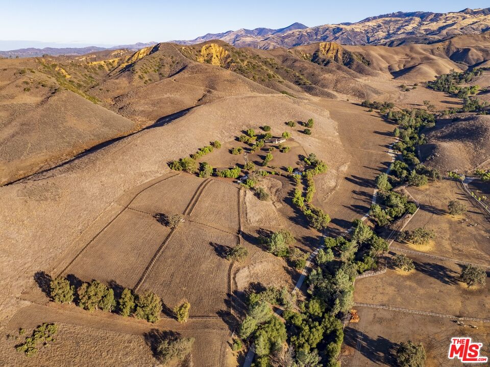 1959 Rambling Oaks Road Santa Ynez, CA 93460 - Photo 9 of 42 Gallery Image 9