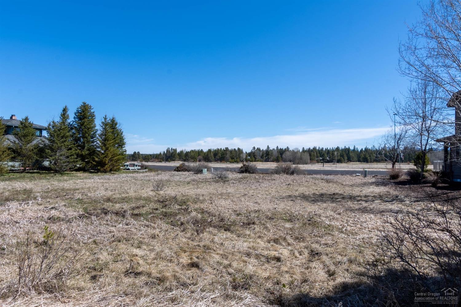 56910 River Road Sunriver, OR 97707 - Photo 8 of 16 Gallery Image 8