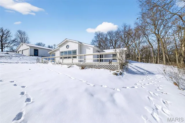 $317,000 | 389 Highway Y Winfield Mo 63389, Winfield, MO 63389